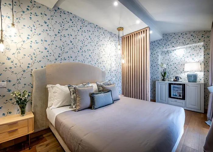 La Scaletta Al Ponte Vecchio 4*