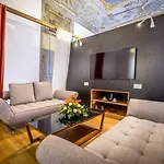 Отель La Scaletta Al Ponte Vecchio 4*