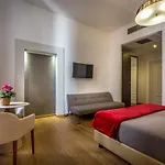 La Scaletta Al Ponte Vecchio Отель