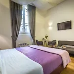 La Scaletta Al Ponte Vecchio Отель Флоренция