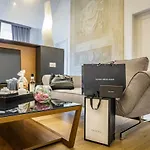 La Scaletta Al Ponte Vecchio Отель 4*
