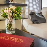 Hotel La Scaletta Al Ponte Vecchio 4*