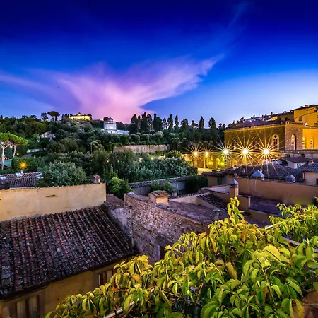 La Scaletta Al Ponte Vecchio فندق فلورنس