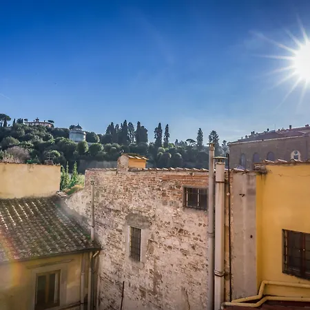 La Scaletta Al Ponte Vecchio 4* فلورنس
