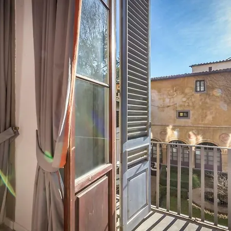 La Scaletta Al Ponte Vecchio 酒店 4*