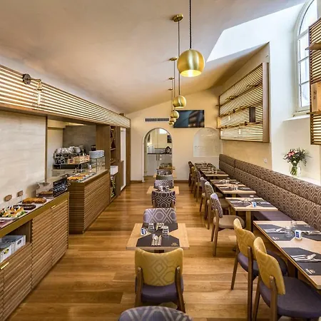 La Scaletta Al Ponte Vecchio 4*