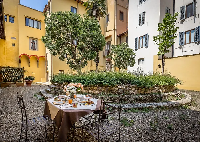 La Scaletta Al Ponte Vecchio Hotel Florence