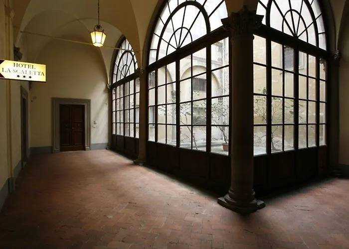 La Scaletta Al Ponte Vecchio Hotel 4*