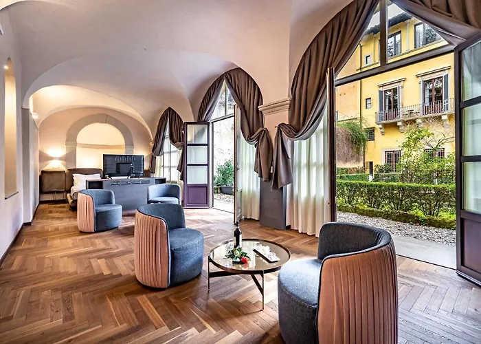 La Scaletta Al Ponte Vecchio 酒店 4*