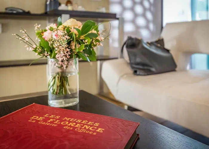 Hotel La Scaletta Al Ponte Vecchio 4*