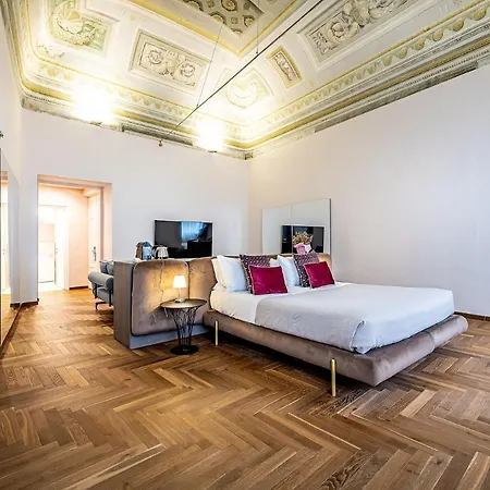 La Scaletta Al Ponte Vecchio Отель