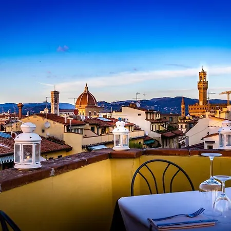 La Scaletta Al Ponte Vecchio Отель 3*
